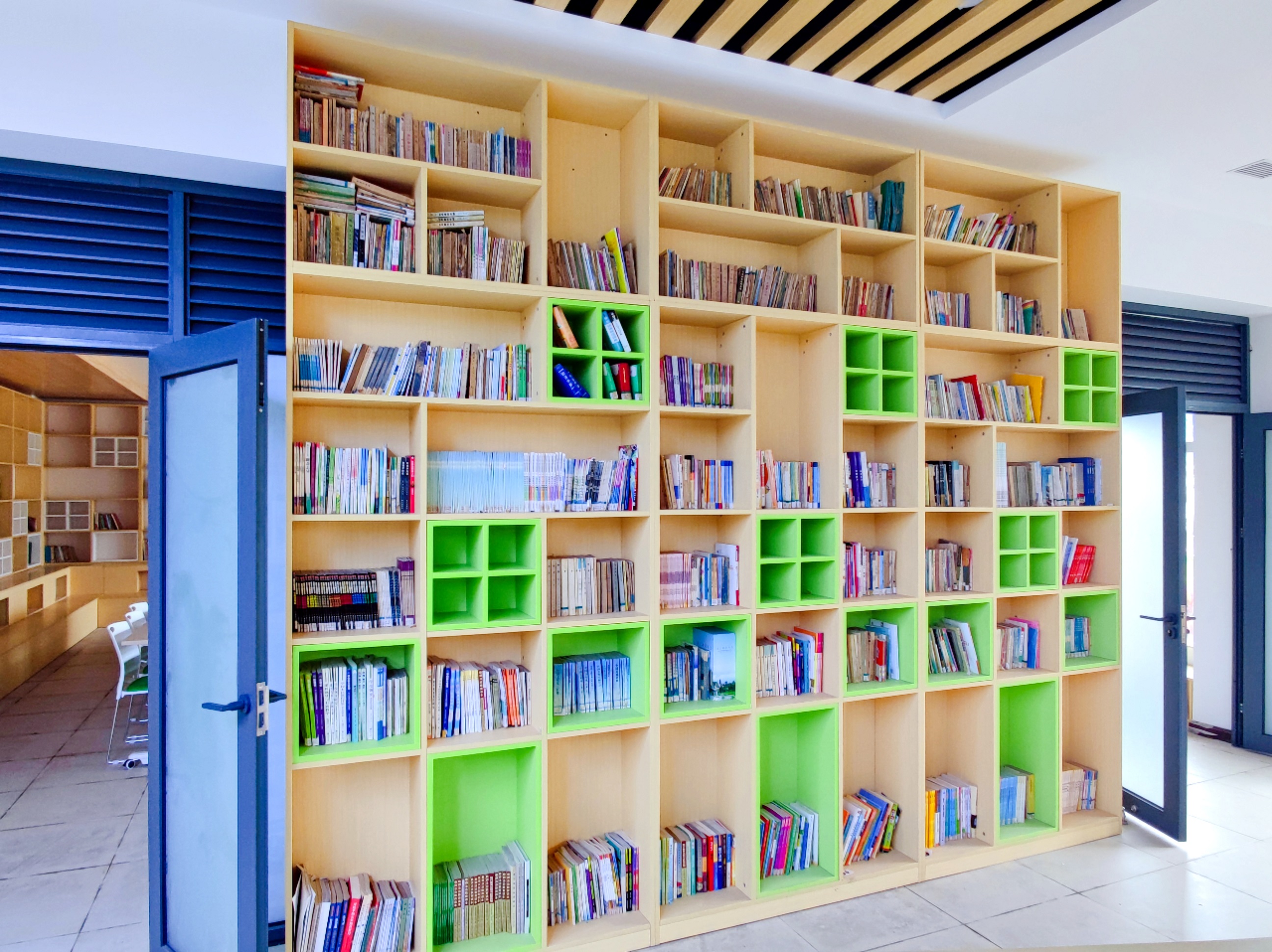 Книжная полка