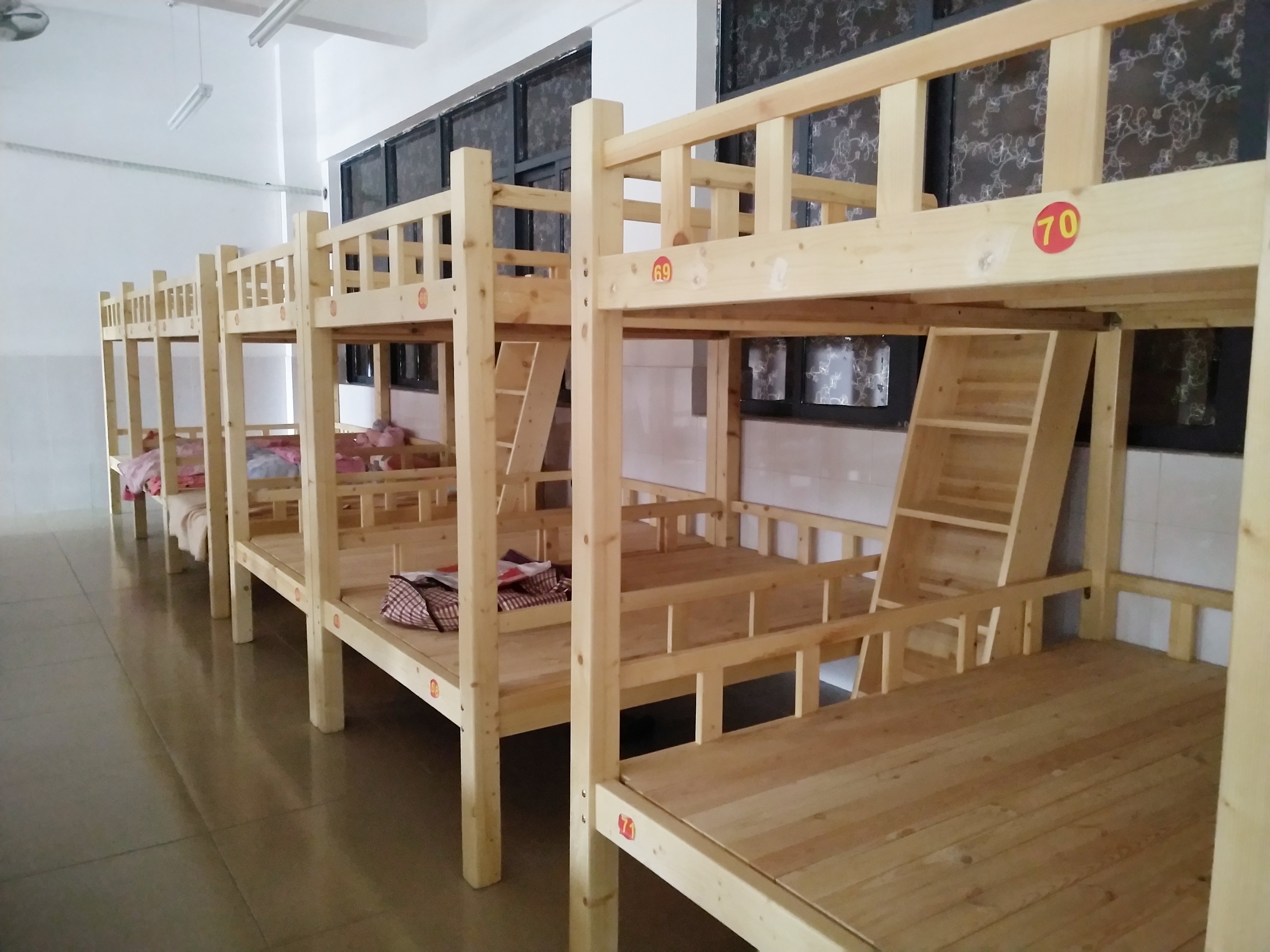 Студенческие Кровати