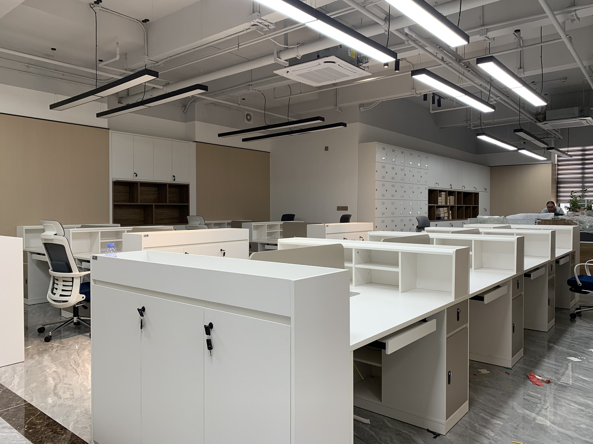 офисные столы