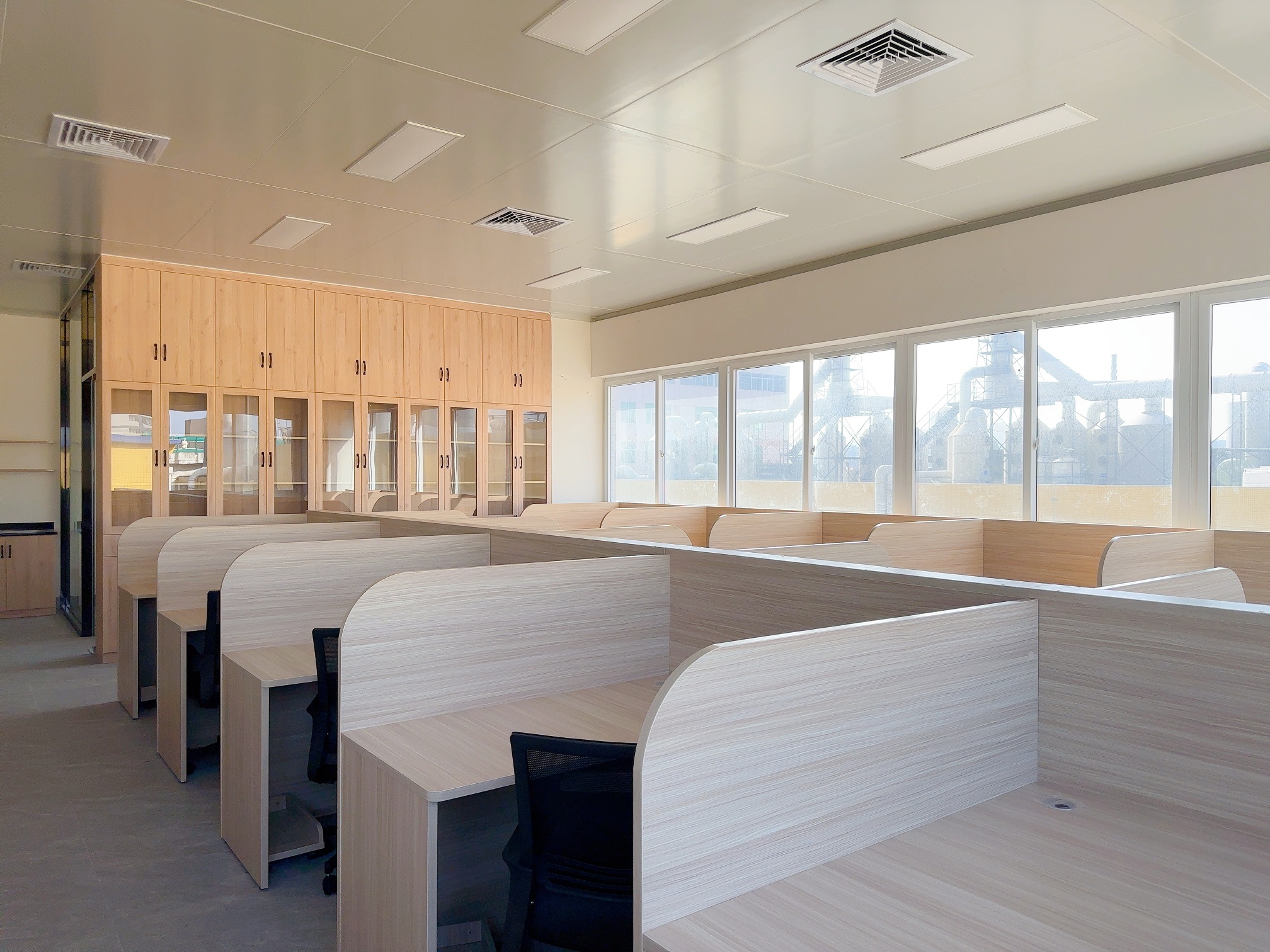 Китайский производитель офисных столов и стульев